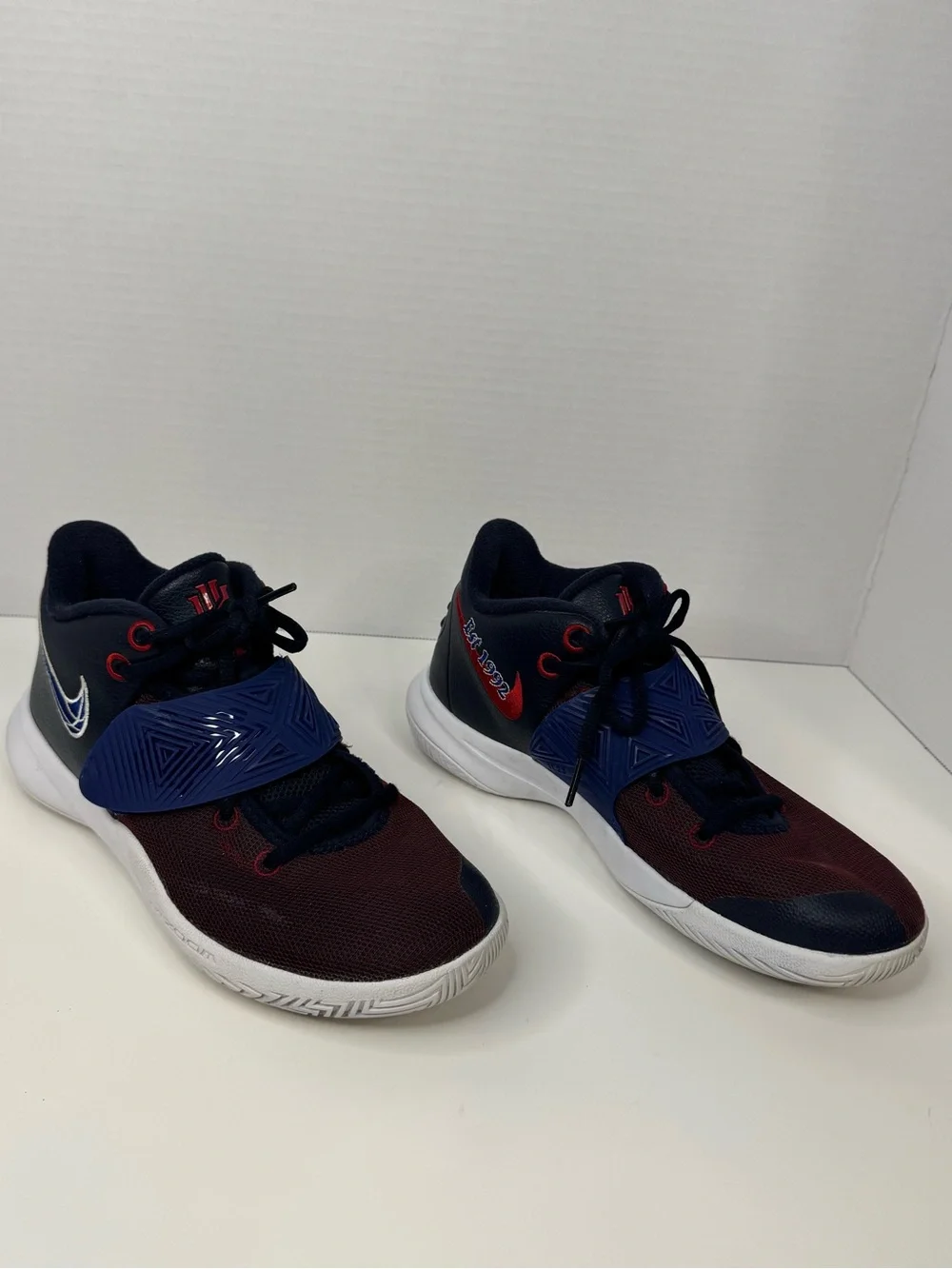 Nike Men’s Basketball Shoes - Navy/Maroon